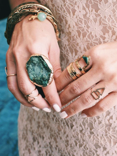 BURÇLARA ŞANS GETİREN TAKILAR