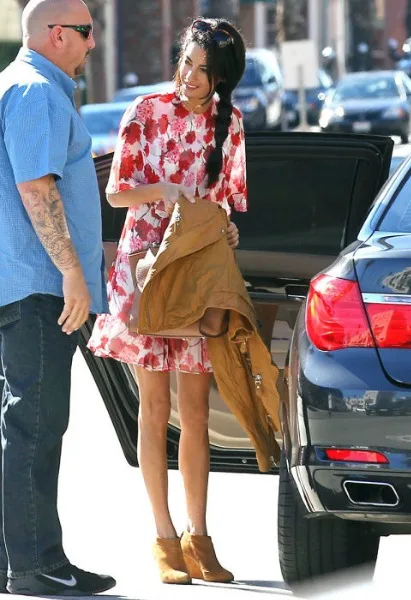 gallery_nrm_1422033948-hbz-amal-clooney-fb