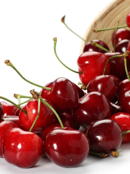 İLKBAHAR MEYVELERİNİN FAYDALARI