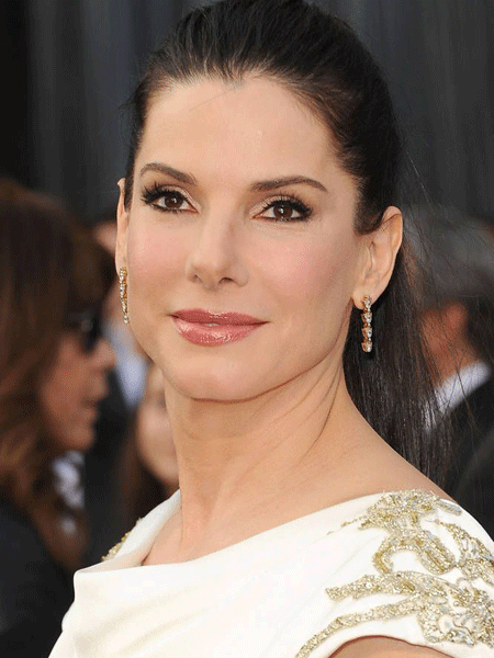 YAŞLARINI DUYDUĞUNUZDA ŞAŞIRACAĞINIZ ÜNLÜLER