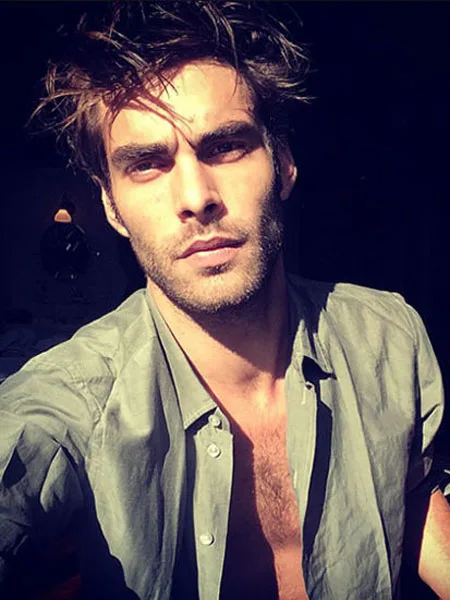 INSTAGRAM'DA TAKİP ETMENİZ GEREKEN EN SEKSİ 20 ERKEK