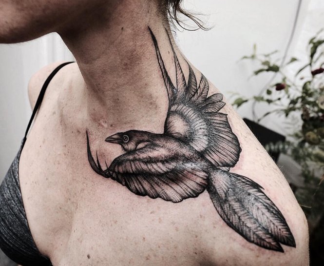 INSTAGRAM’DA TAKİP ETMENİZ GEREKEN 10 DÖVME HESABI