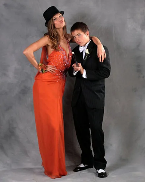 celebrity-prom-01