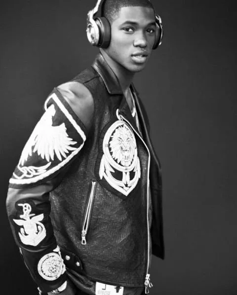 INSTAGRAM'DA TAKİP ETMENİZ GEREKEN EN SEKSİ 20 ERKEK