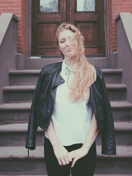 3 YILDIR HER GÜN AYNI KIYAFETİ GİYİYOR!