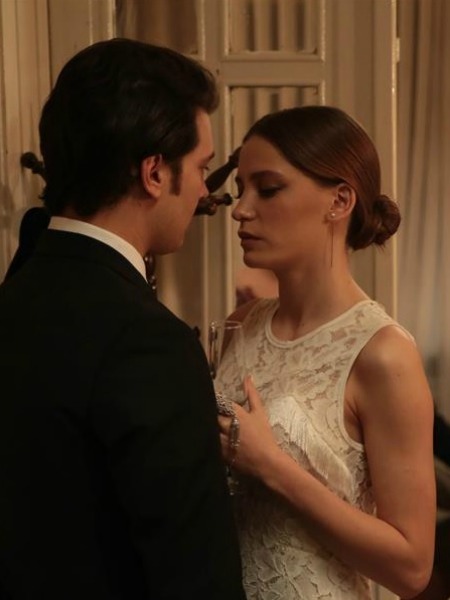 MİRA VE YAMAN’IN NİŞAN FOTOĞRAFLARI