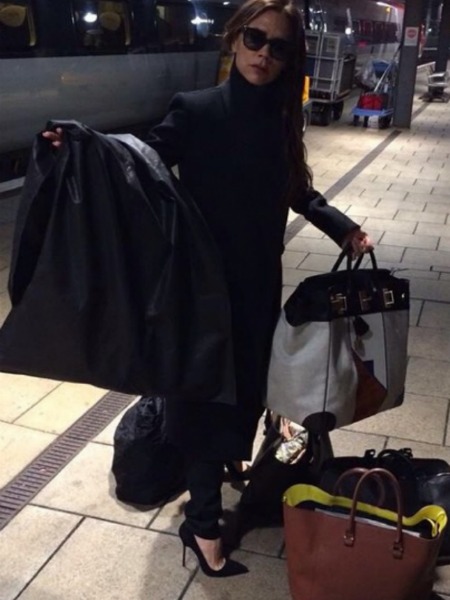 VICTORIA BECKHAM’IN INSTAGRAM’DAKİ EN İLGİNÇ POZLARI