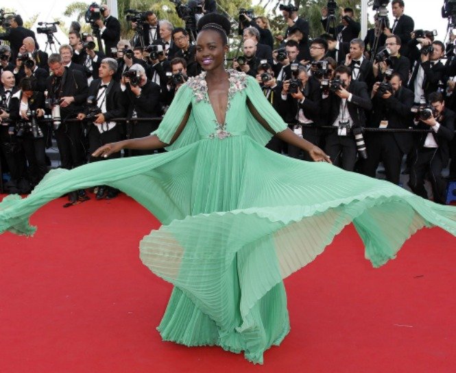 CANNES FİLM FESTİVALİ KIRMIZI HALI