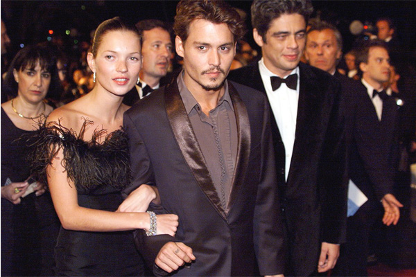 Kate-Moss-Johnny-Depp-Benicio-Del-Toro-1997