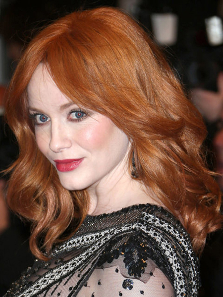 SAÇ RENKLERİYLE ÜNLÜ 9 KADIN