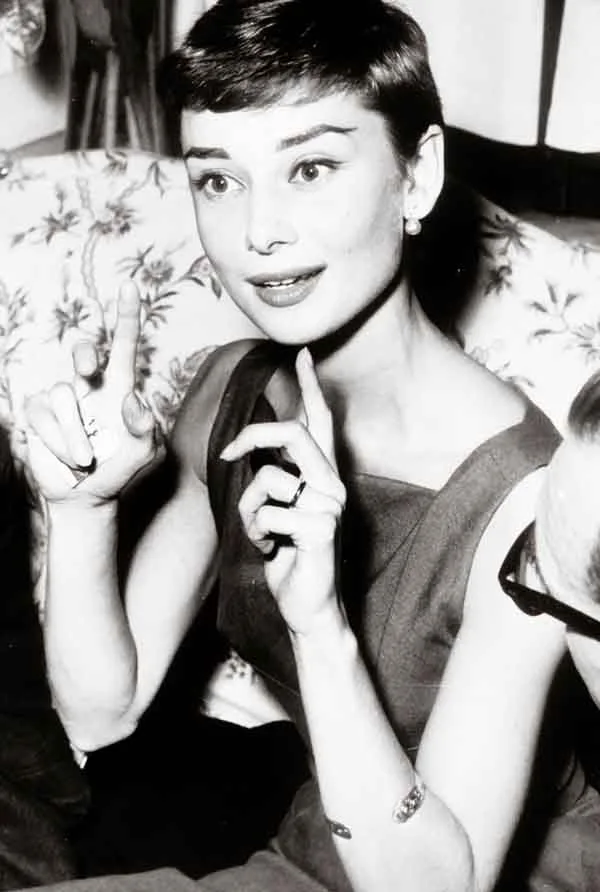 slide_289700_2291537_free