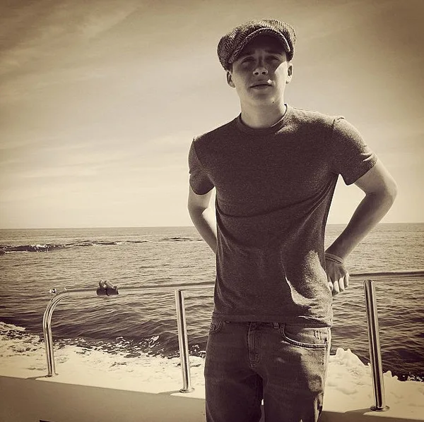 INSTAGRAM'I ELE GEÇİREN 15 ÜNLÜ GENÇ 13