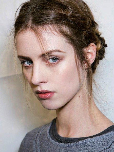 KADINLARIN EN SIK YAPTIĞI 5 MAKYAJ HATASI