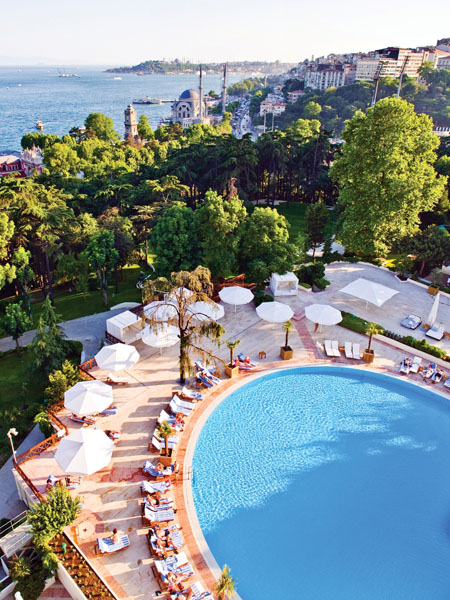 ŞEHİRDE HAVUZ KEYFİNİN ADRESİ SWISSÔTEL THE BOSPHORUS, İSTANBUL