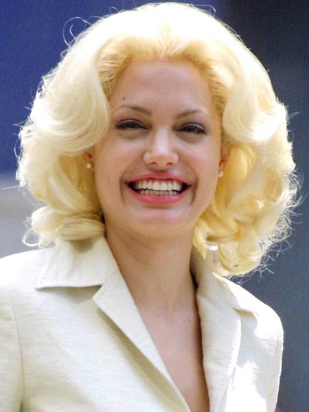 GEÇMİŞTEN GÜNÜMÜZE ANGELİNA JOLIE