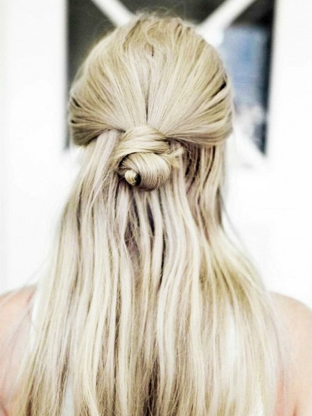 5 DAKİKADA YAPABİLECEĞİNİZ 7 SAÇ MODELİ