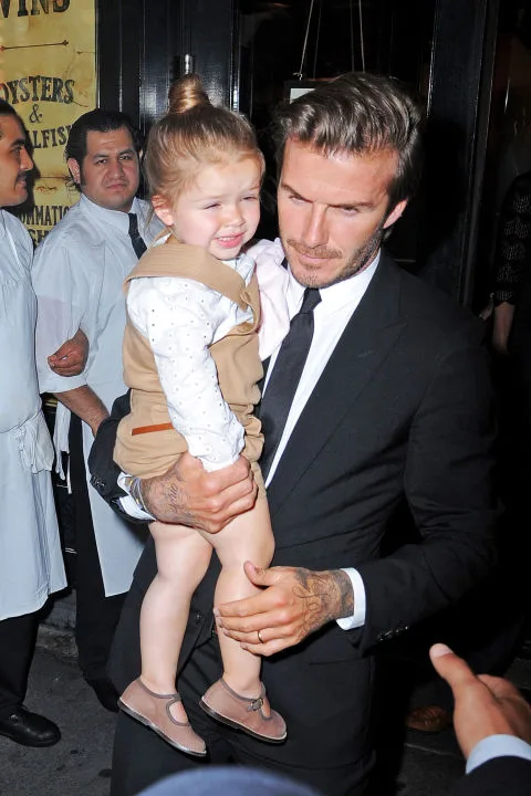 54bd154621b33_-_hbz-harper-beckham-14