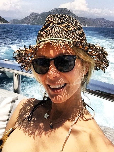 BADE İŞÇİL’İN INSTAGRAM’INI KARIŞTIRDIK