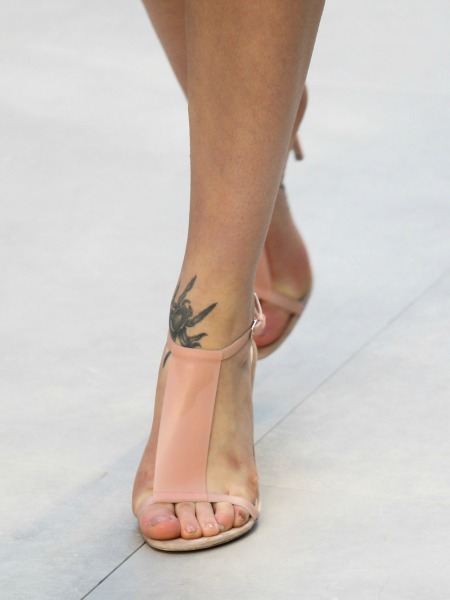 AYAĞINIZA YAPTIRABİLECEĞİNİZ 17 DÖVME MODELİ