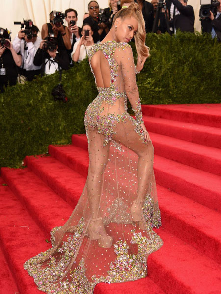 KALKIK VE DOLGUN BİR POPO İÇİN 3 EGZERSİZ