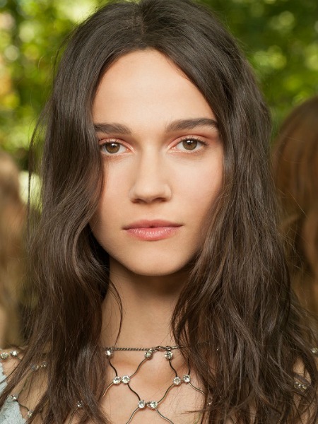 GÜNLÜK YAZ MAKYAJI ÖNERİLERİ