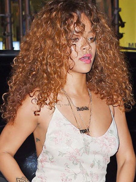 YAZ İÇİN EN İYİ 13 KIVIRCIK SAÇ MODELİ