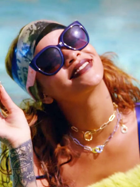 RIHANNA’NIN YENİ KLİBİNDE OYNAMAK İSTER MİSİNİZ?