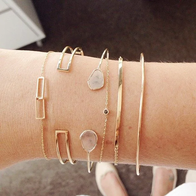 22b6c6c33a5189bdeb013a24f5cba3d5