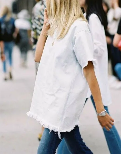 DENİM VE BEYAZ GÖMLEK UYUMUNUN EN İYİ ÖRNEKLERİ ffs