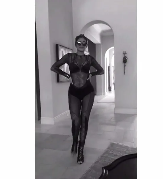 Kylie-Jenner-Snapchat-Pictures (10)