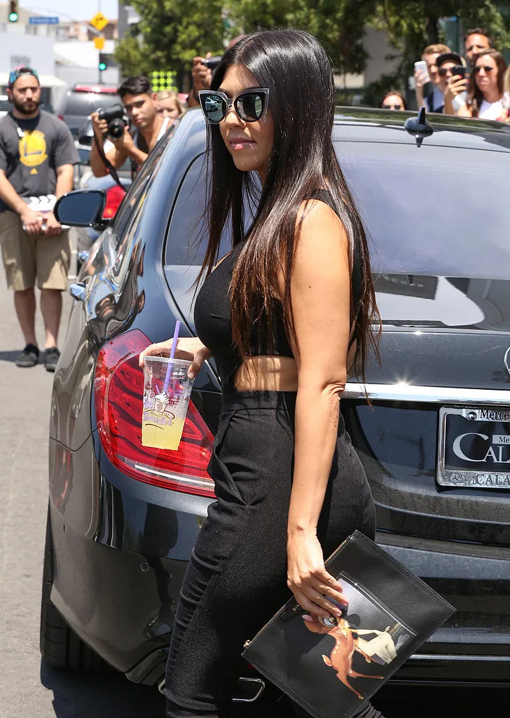 Show-Little-Skin-During-Casual-Outings