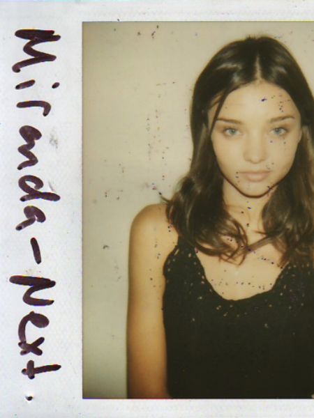 ÜNLÜLERİN UNUTULMAZ POLAROID FOTOĞRAFLARI