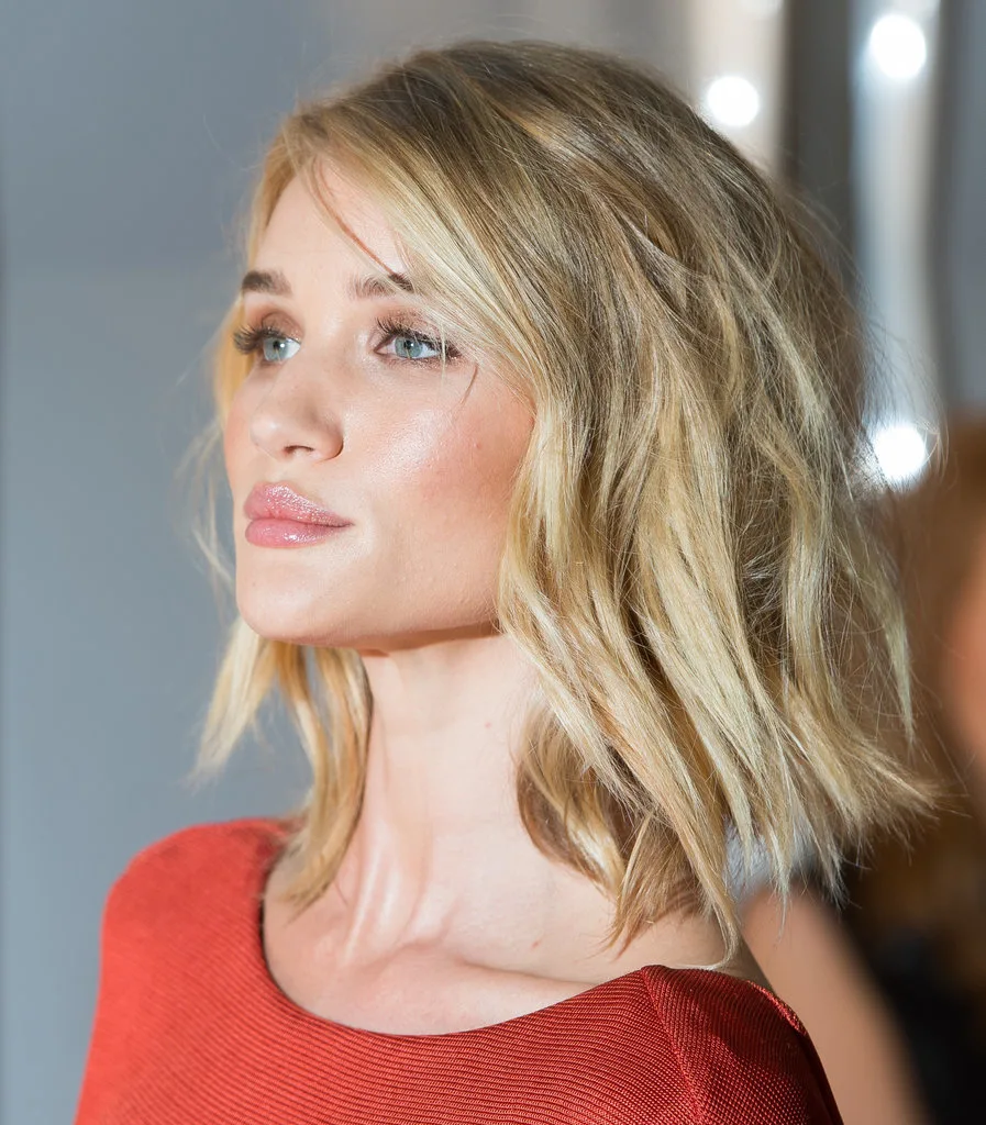 Barely-makeup-great-hair