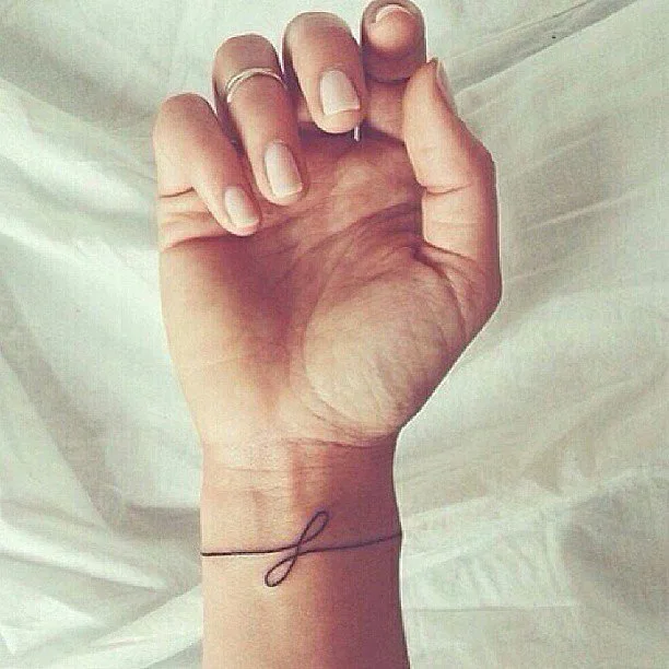 BİLEZİKTEN DAHA ŞIK DURAN 60 BİLEK DÖVMESİ (17)