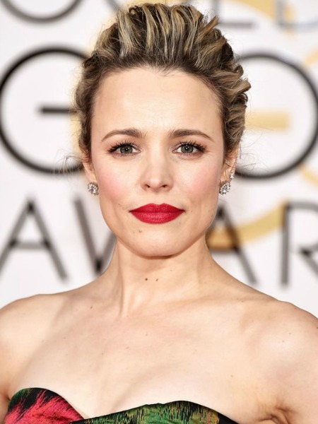 EN ÇOK TERCİH EDİLEN 9 KIRMIZI RUJ