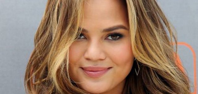 ERKEKLERİN GÖZÜNDEN SAÇ RENKLERİNE GÖRE KADINLAR