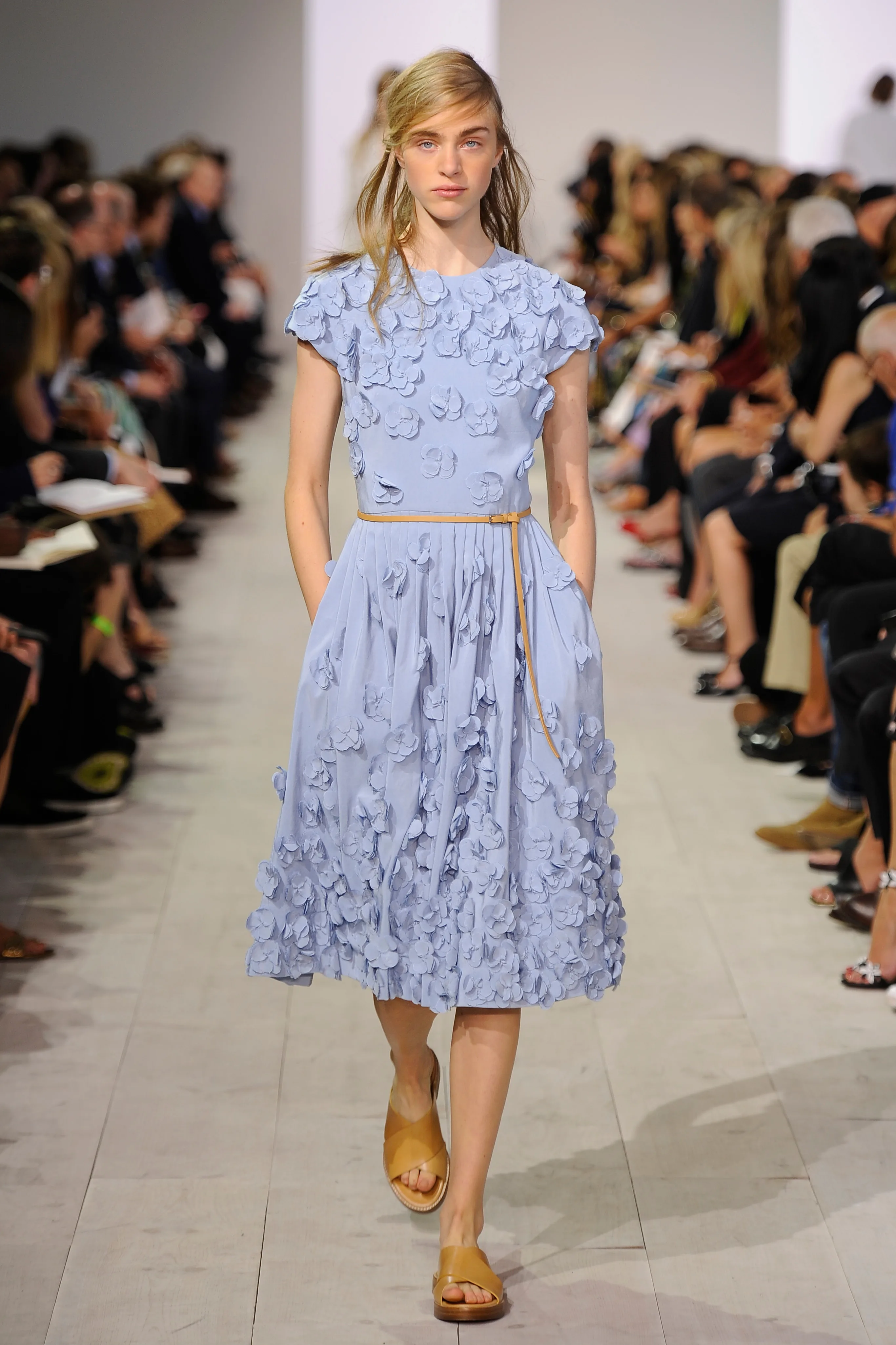 MK_SP16_RNWY_FV_A_LOOKS_31