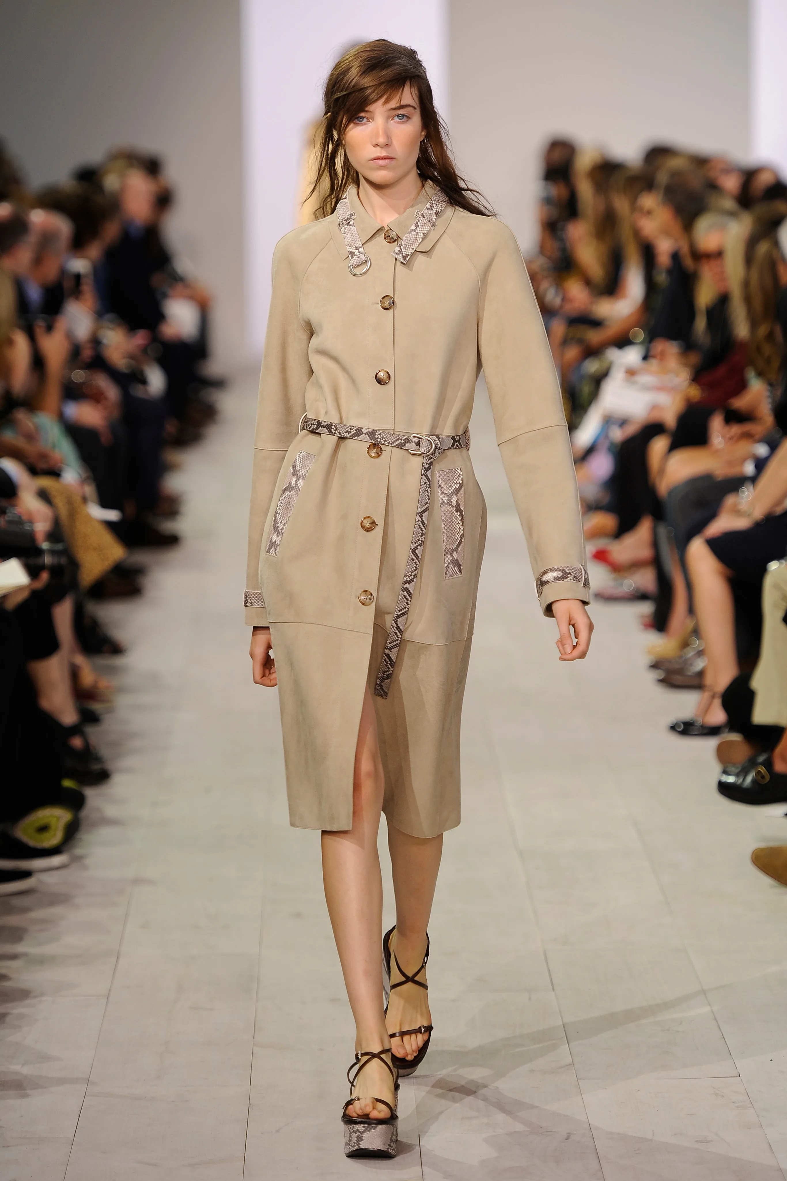 MK_SP16_RNWY_FV_A_LOOKS_39