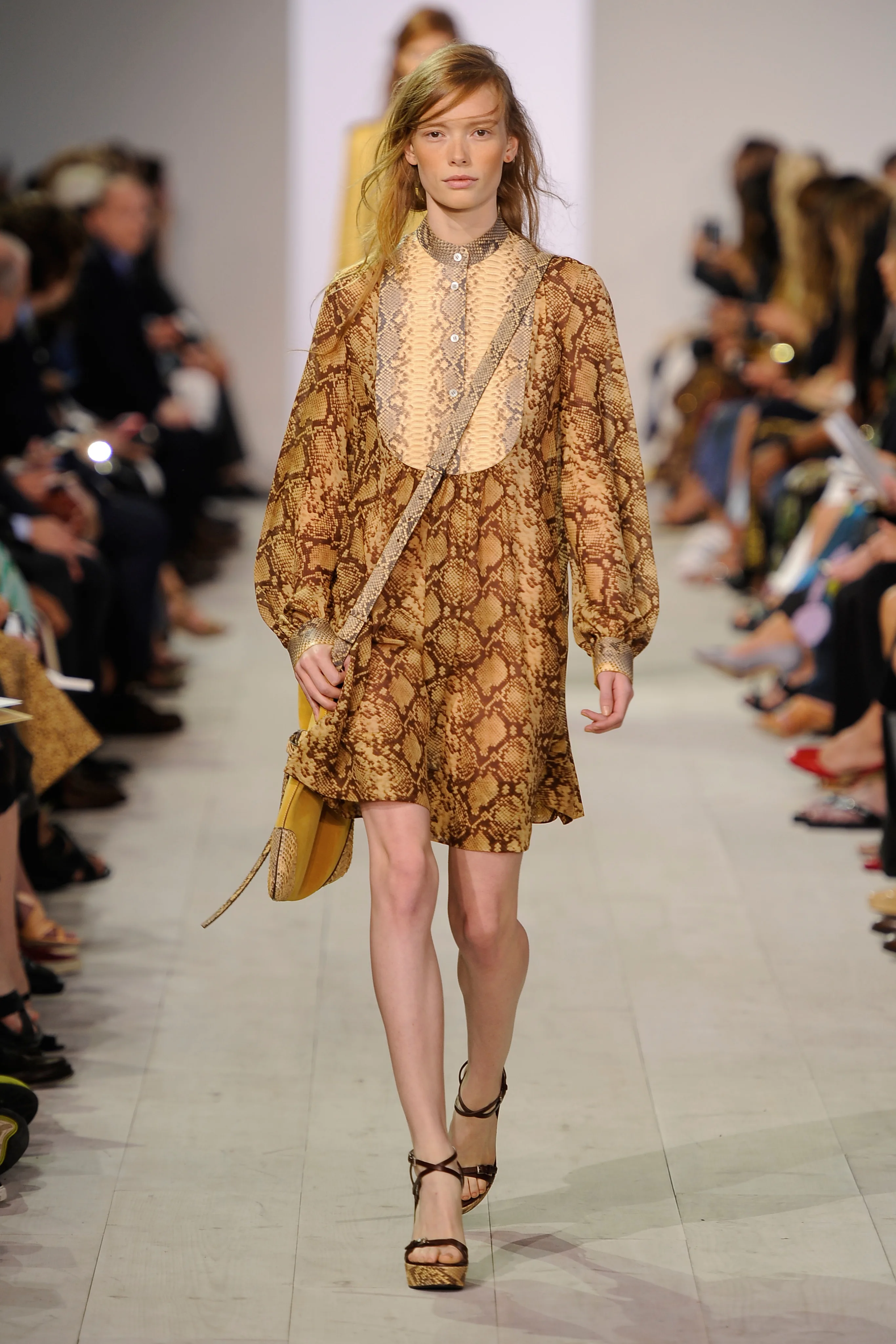 MK_SP16_RNWY_FV_A_LOOKS_43