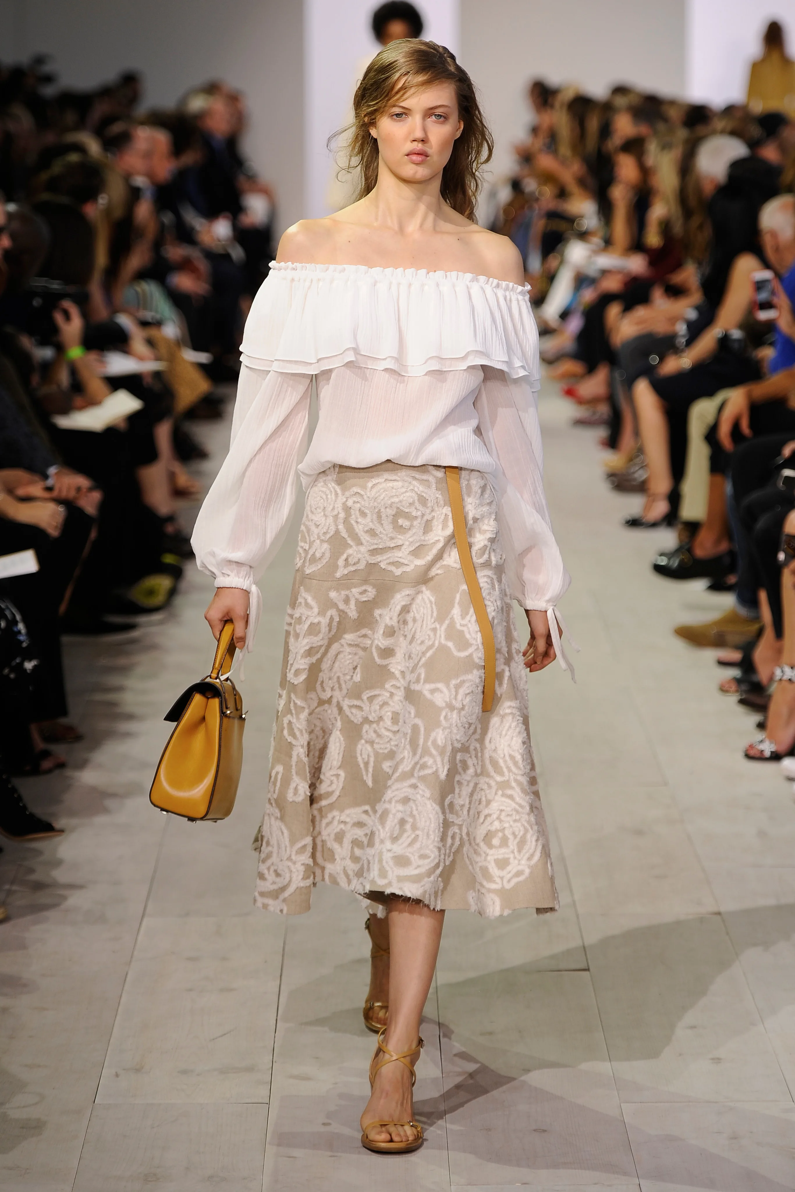 MK_SP16_RNWY_FV_A_LOOKS_47