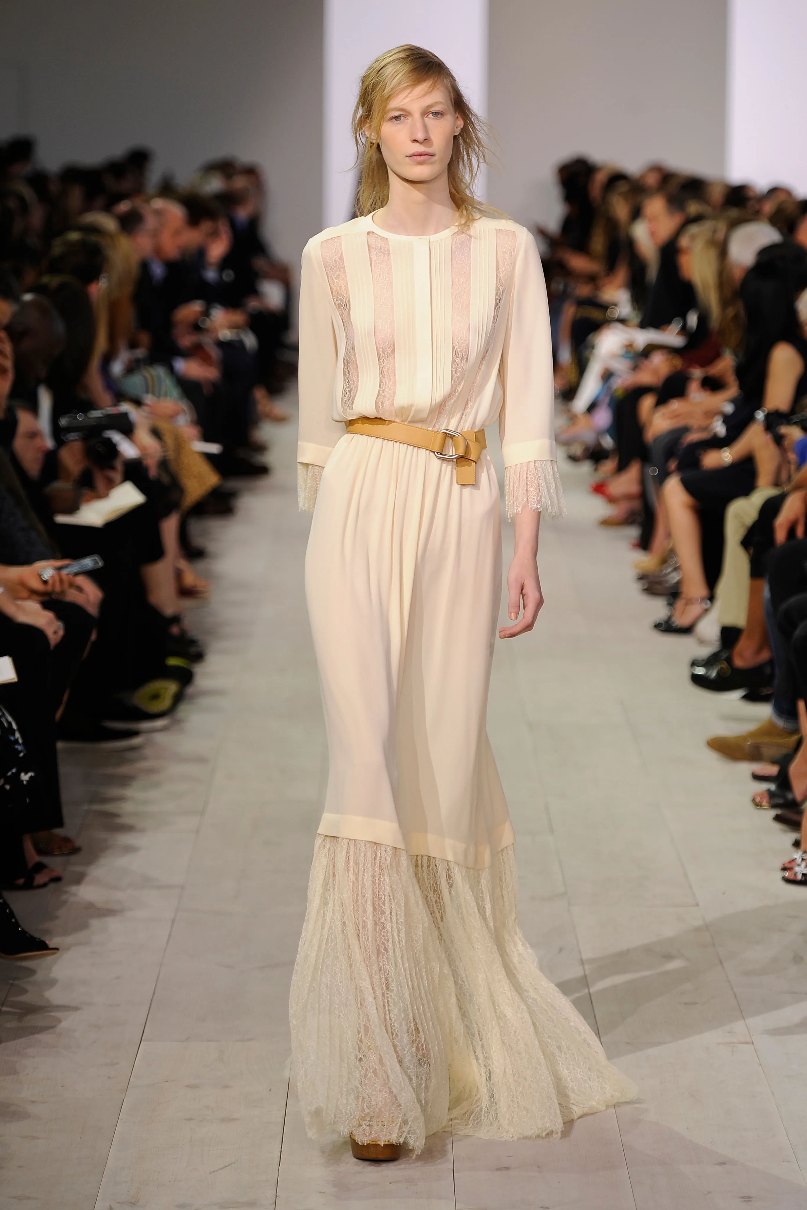 MK_SP16_RNWY_FV_A_LOOKS_54