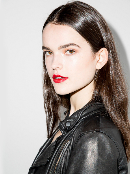 ÖLMEDEN ÖNCE MUTLAKA DENEMENİZ GEREKEN 12 RUJ