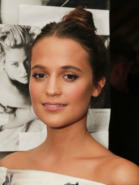 BOYUNUZU UZUN GÖSTERECEK 20 SAÇ MODELİ