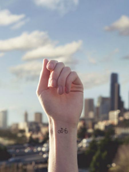 ANNENİZİN DE SEVECEĞİ 24 KÜÇÜK DÖVME MODELİ