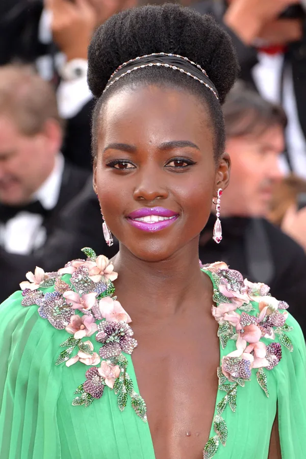 1444063688-syn-mar-1444013410-gallery-1431614787-hbz-beauty-secret-lupita
