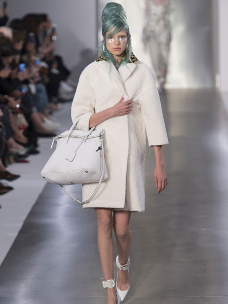 MAISON MARTIN MARGIELA RETRO İLE GELECEĞİ BULUŞTURUYOR