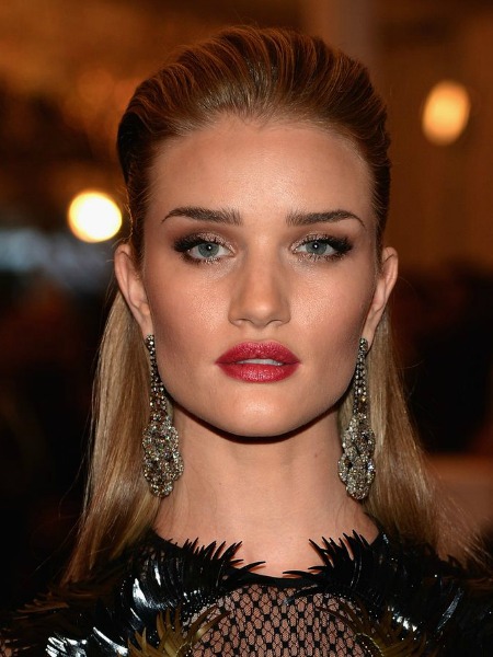 YÜKSEK LIKE GARANTİLİ INSTAGRAM’DAKİ YENİ POZ DALGASI