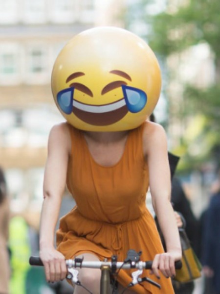 2015 GÜLMEKTEN AĞLAYANLARIN YILI OLDU