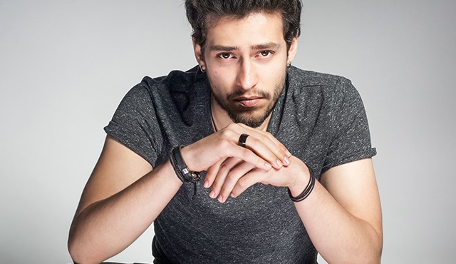 6_8283819555593bf1c9e31d