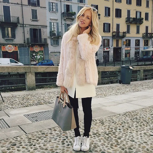 Break-Up-Your-White-Separates-Black-Skinny-Jeans